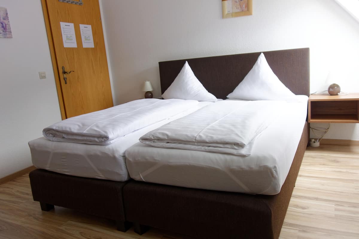 Kamar Double Standar, ensuite | Wi-Fi gratis dan seprai linen