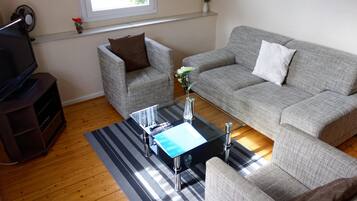 Comfort-Apartment, mit Bad, Gartenblick | 1 Schlafzimmer, kostenloses WLAN, Bettwäsche