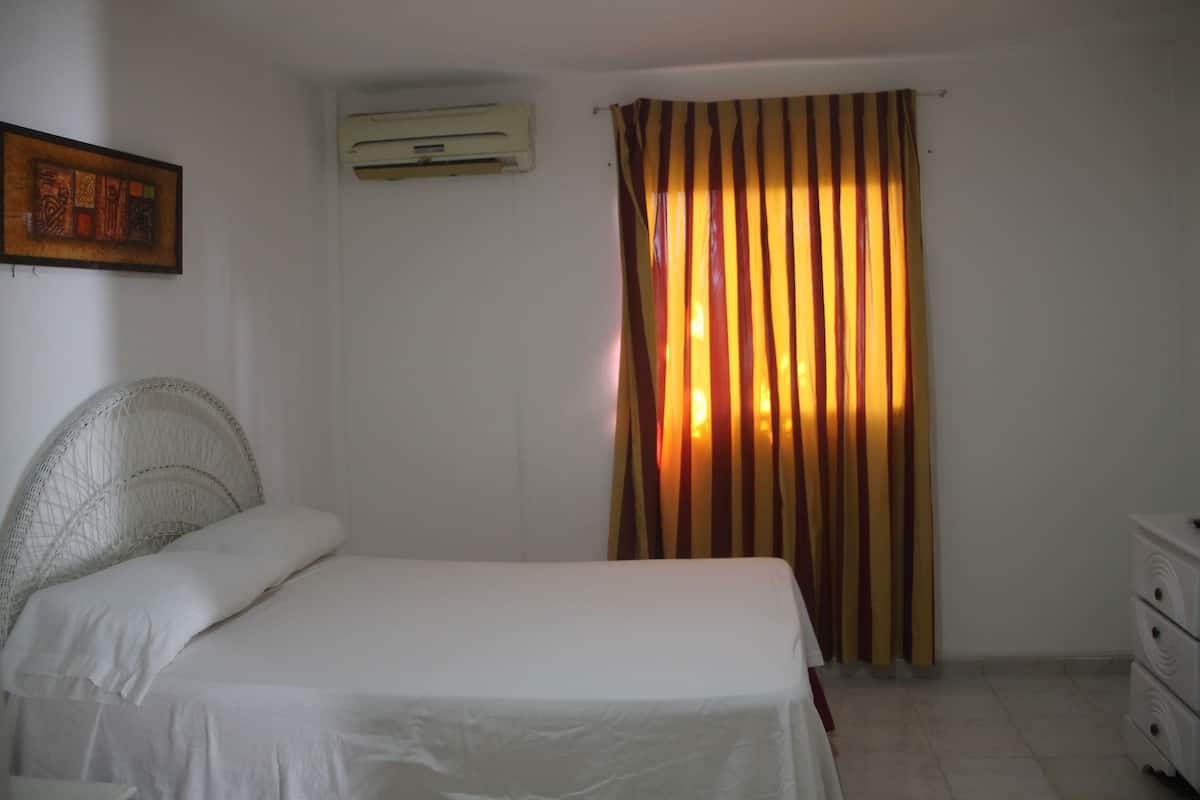 Basic Duplex, 1 Bedroom | In-room safe, desk, free WiFi, bed sheets