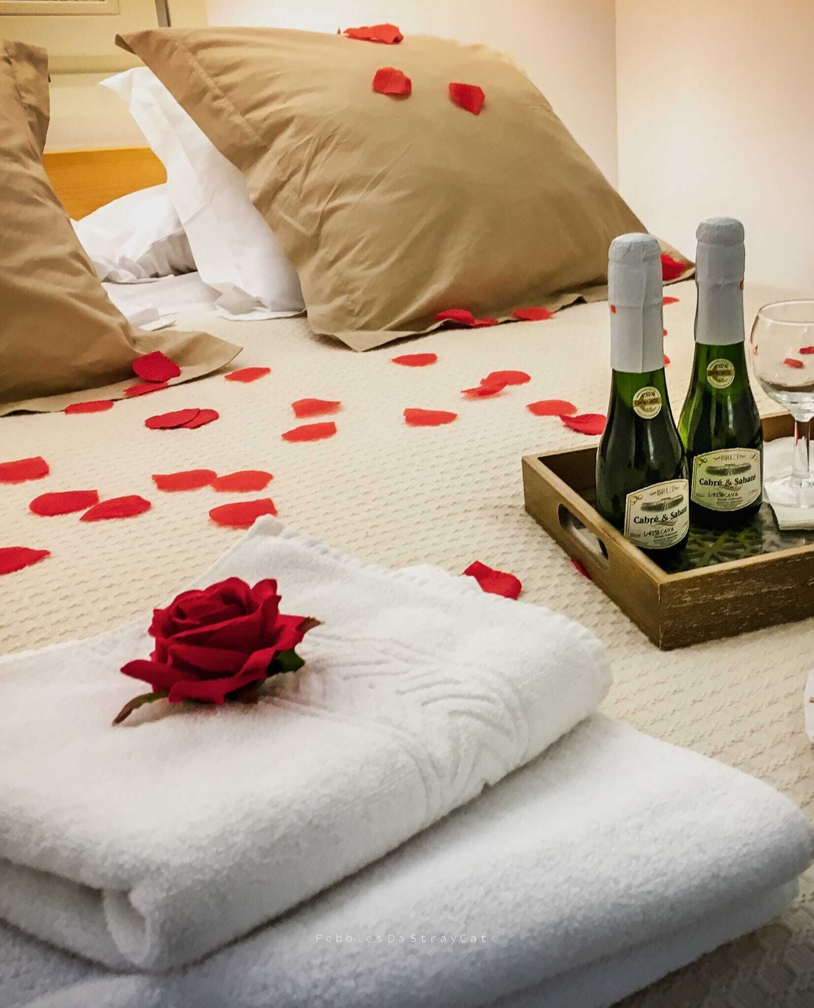 1 chambre, literie de qualité supérieure, surmatelas