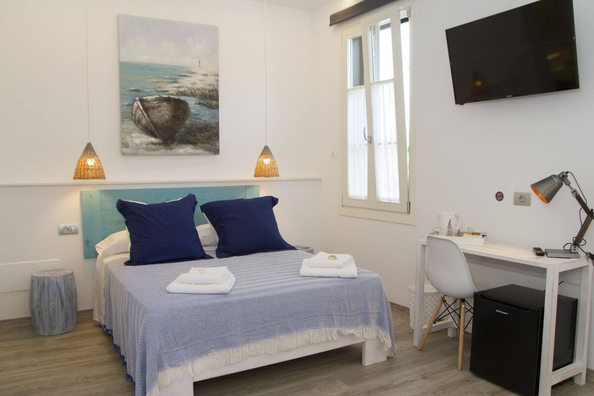 1 chambre, literie de qualité supérieure, surmatelas