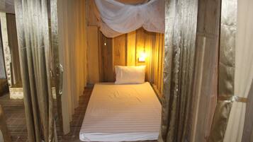 Dormitorio compartido, dormitorio mixto (16 Mattresses) | Wifi gratis