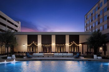 Marriott Dallas Allen Hotel & Convention Center