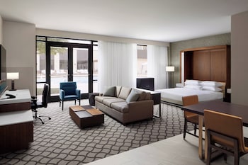 Desk, laptop workspace, soundproofing, iron/ironing board at Marriott Dallas Allen Hotel & Convention Center
