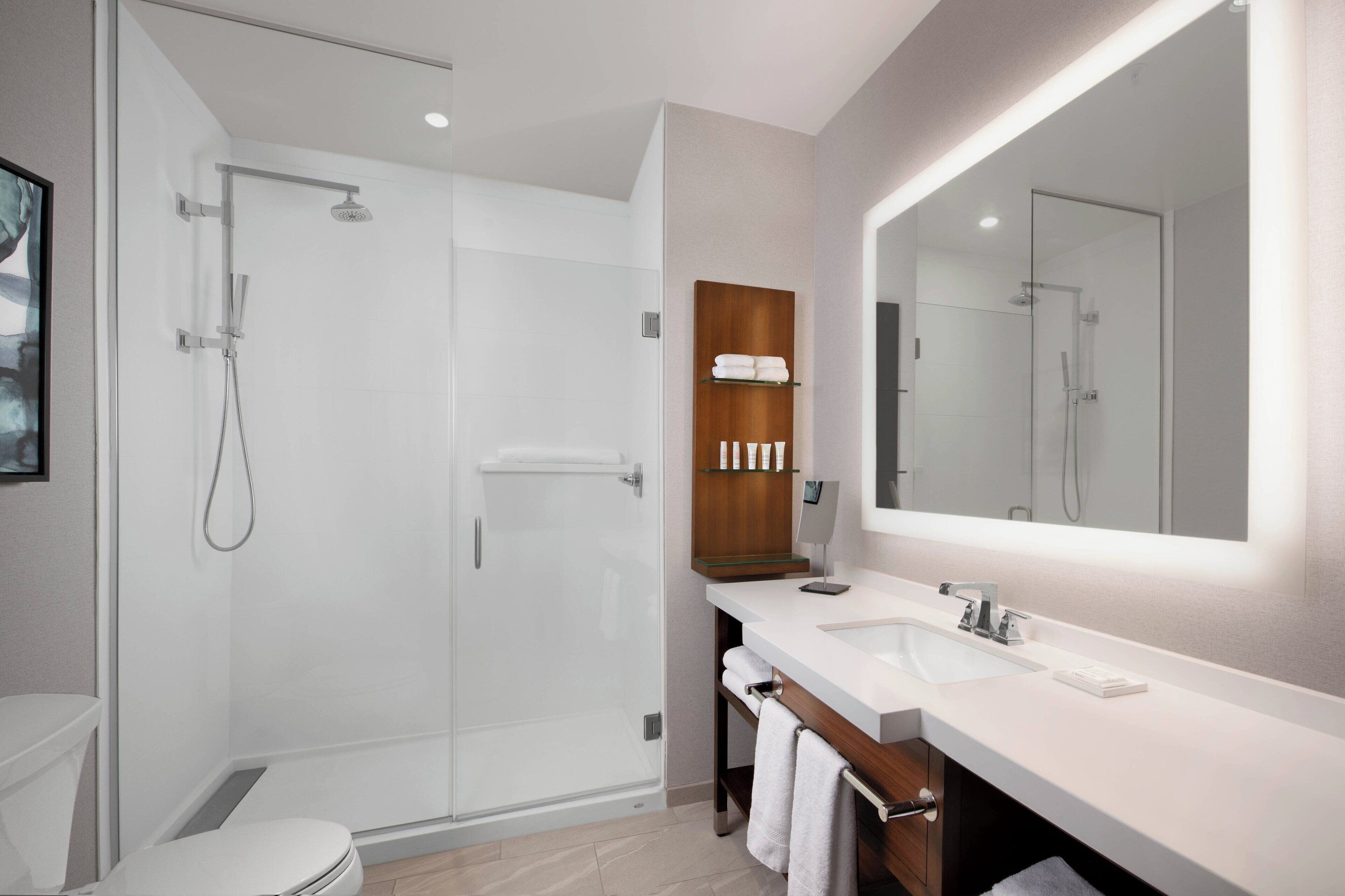 shower, free toiletries, towels