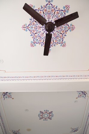 1 habitación, escritorio, camas plegables/adicionales y wifi gratis