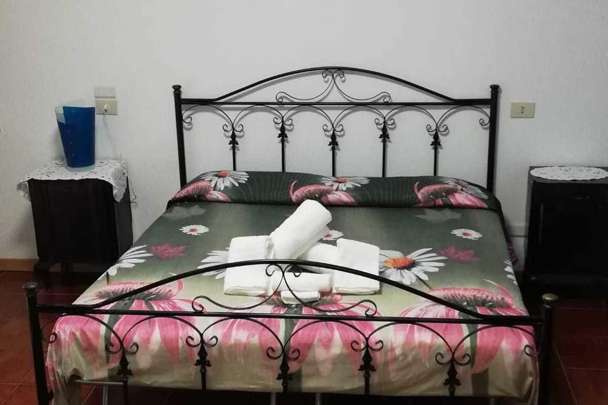 Blackout curtains, rollaway beds, free WiFi, bed sheets