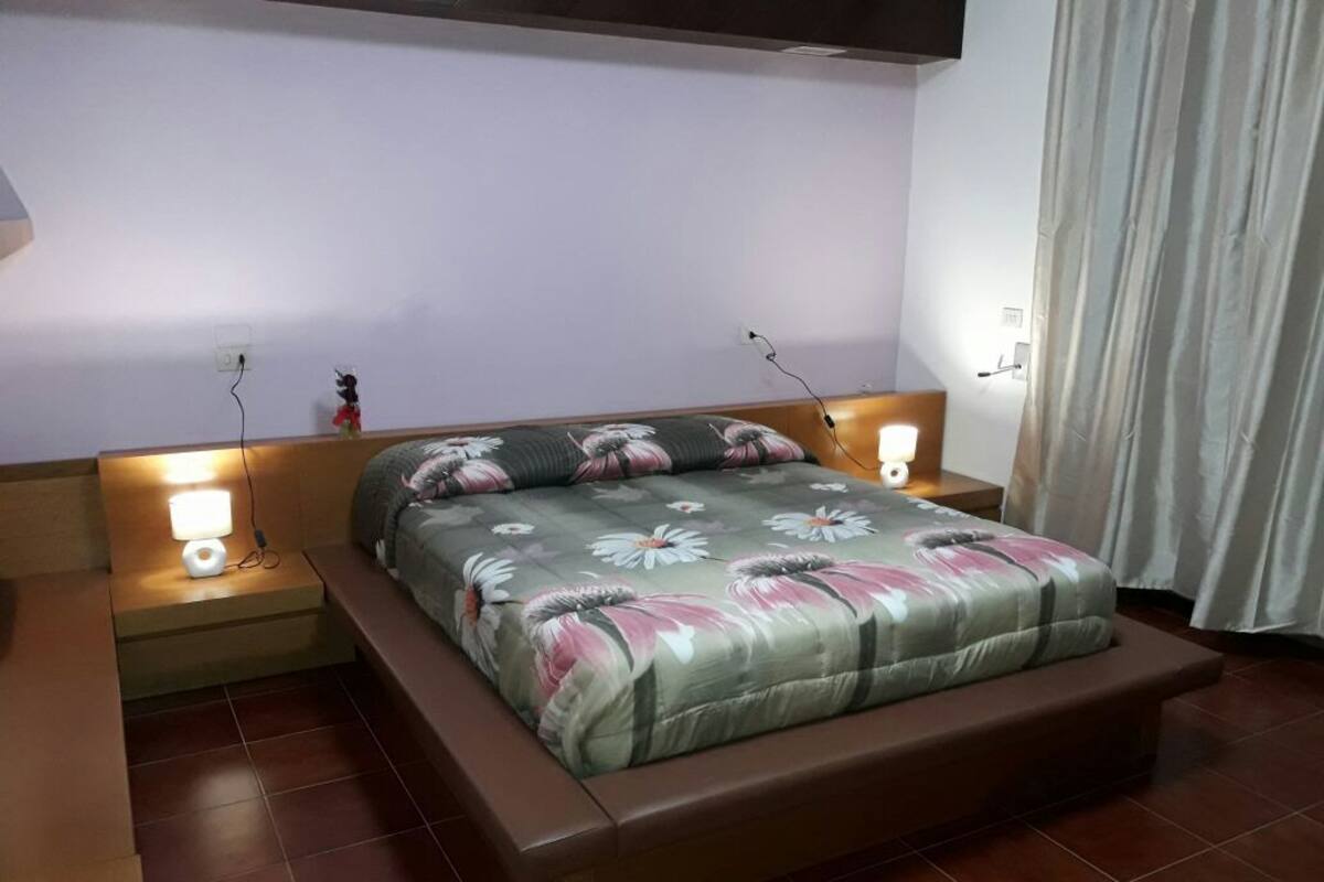 Blackout curtains, rollaway beds, free WiFi, bed sheets