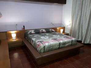 Blackout curtains, rollaway beds, free WiFi, bed sheets