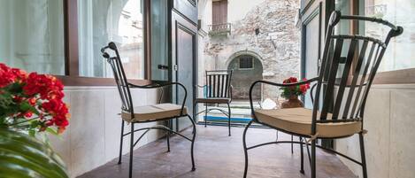 Classic-huoneisto, 1 makuuhuone, näköala kanavalle (Check in online) | Näkymä huoneesta