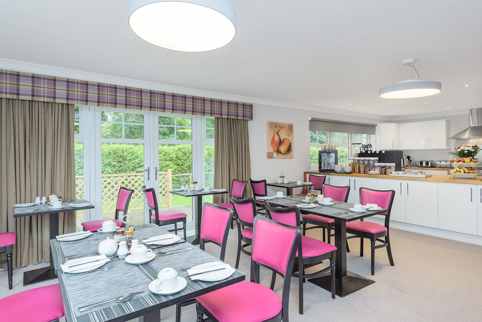 Free daily continental breakfast 