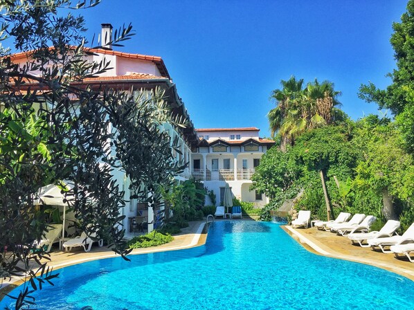 Outdoor pool - Dalyan Central Park Hotel - Adults Only (Ortaca)