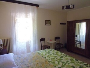 Wifi gratis y ropa de cama 