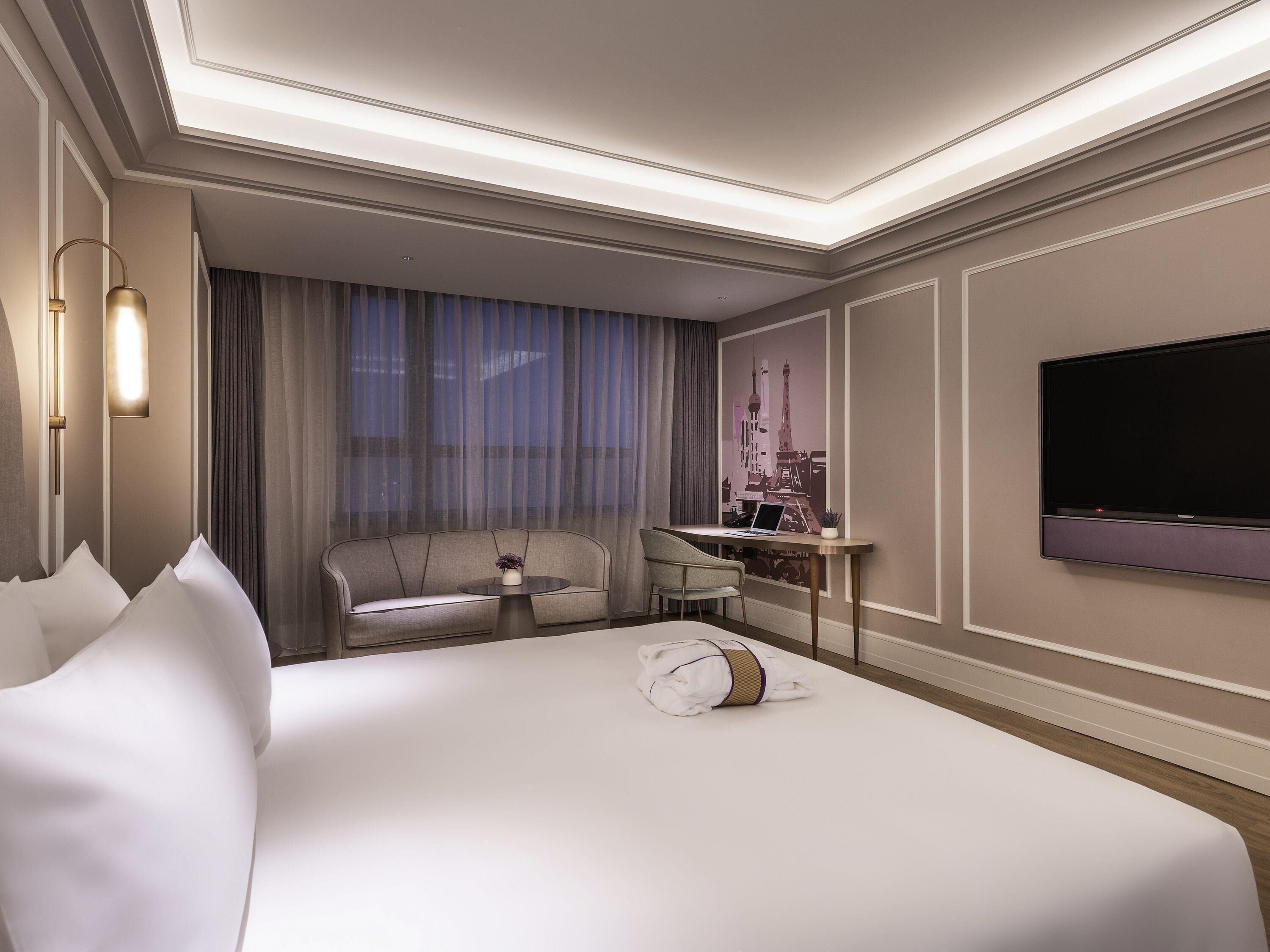 Privilege, Room, 1 King Bed