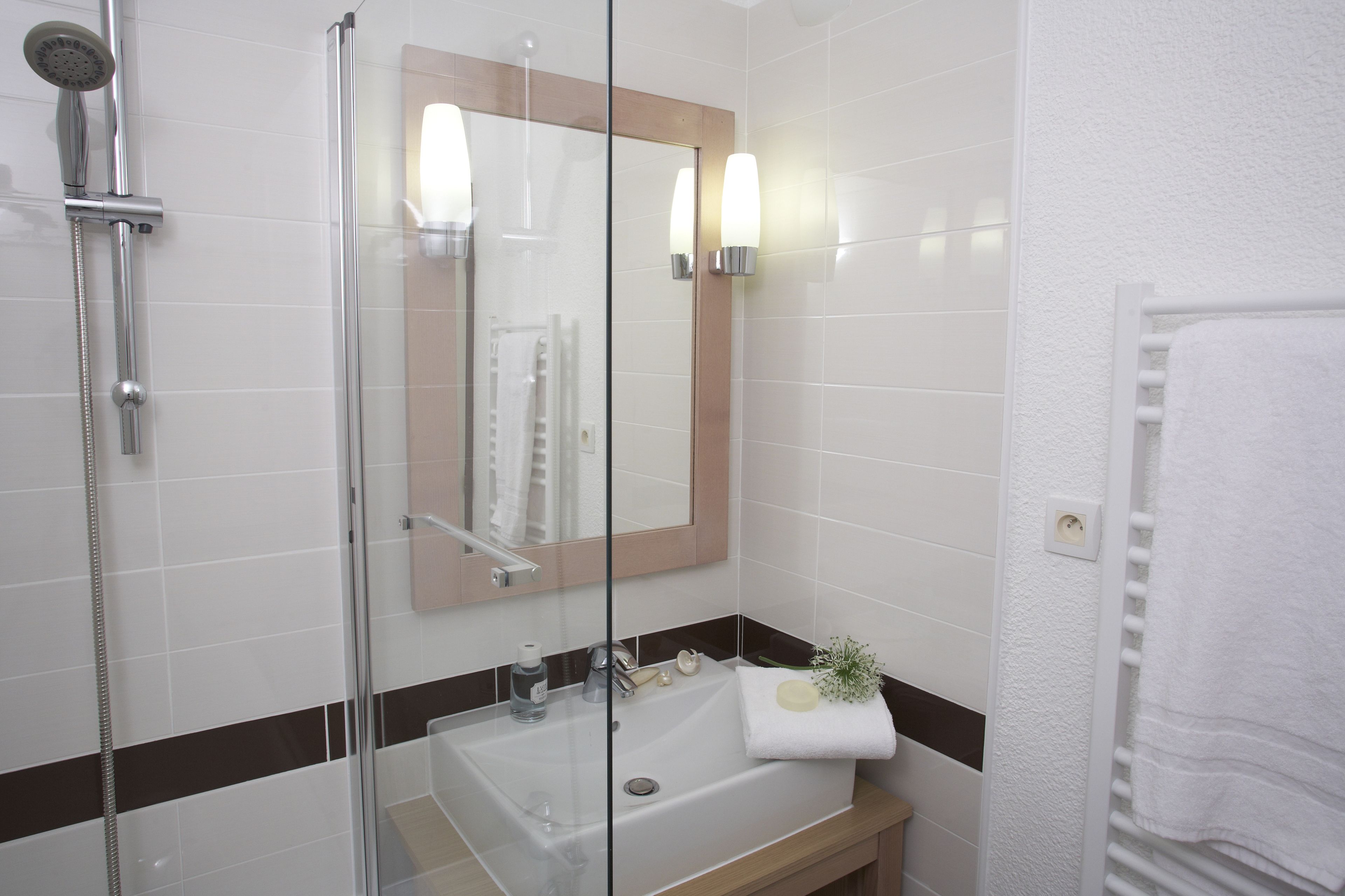 Articles de toilette gratuits, serviettes fournies