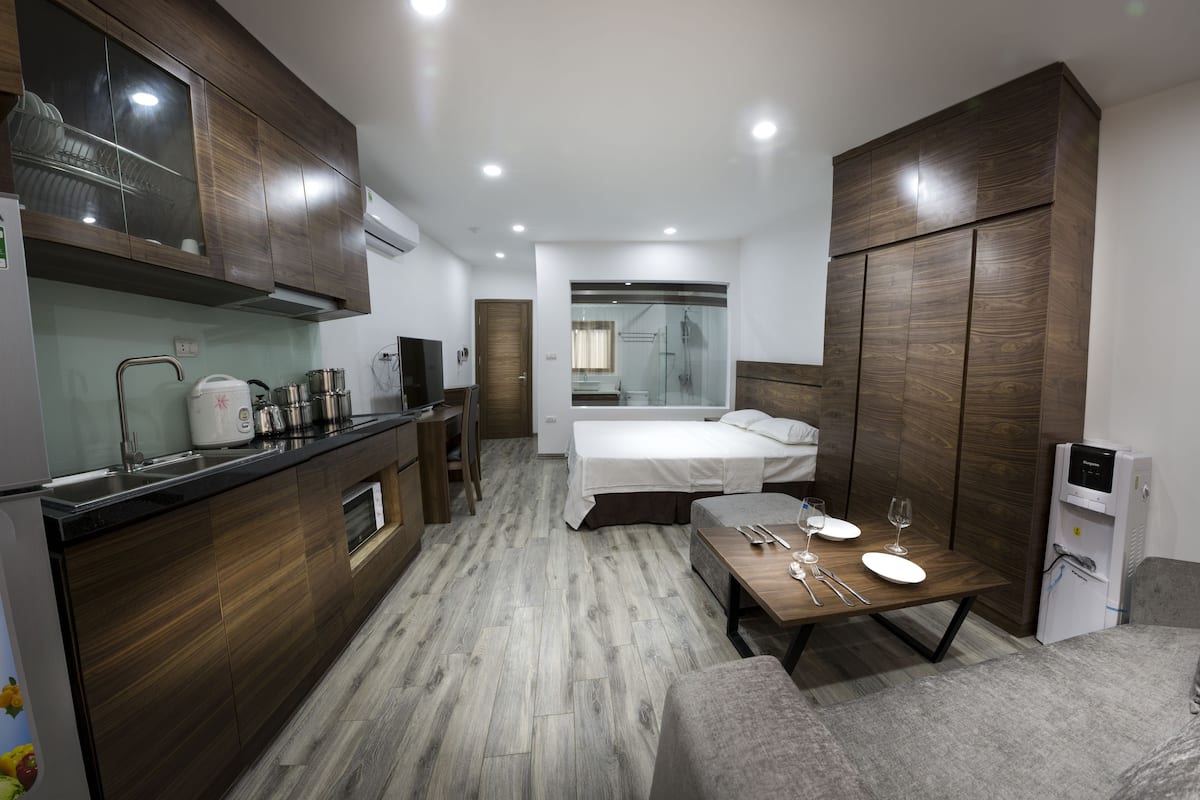 5 bedrooms, minibar, individually decorated, individually furnished