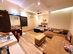 Suite – president, flere soverom, røyk, byutsikt | Romfasilitet