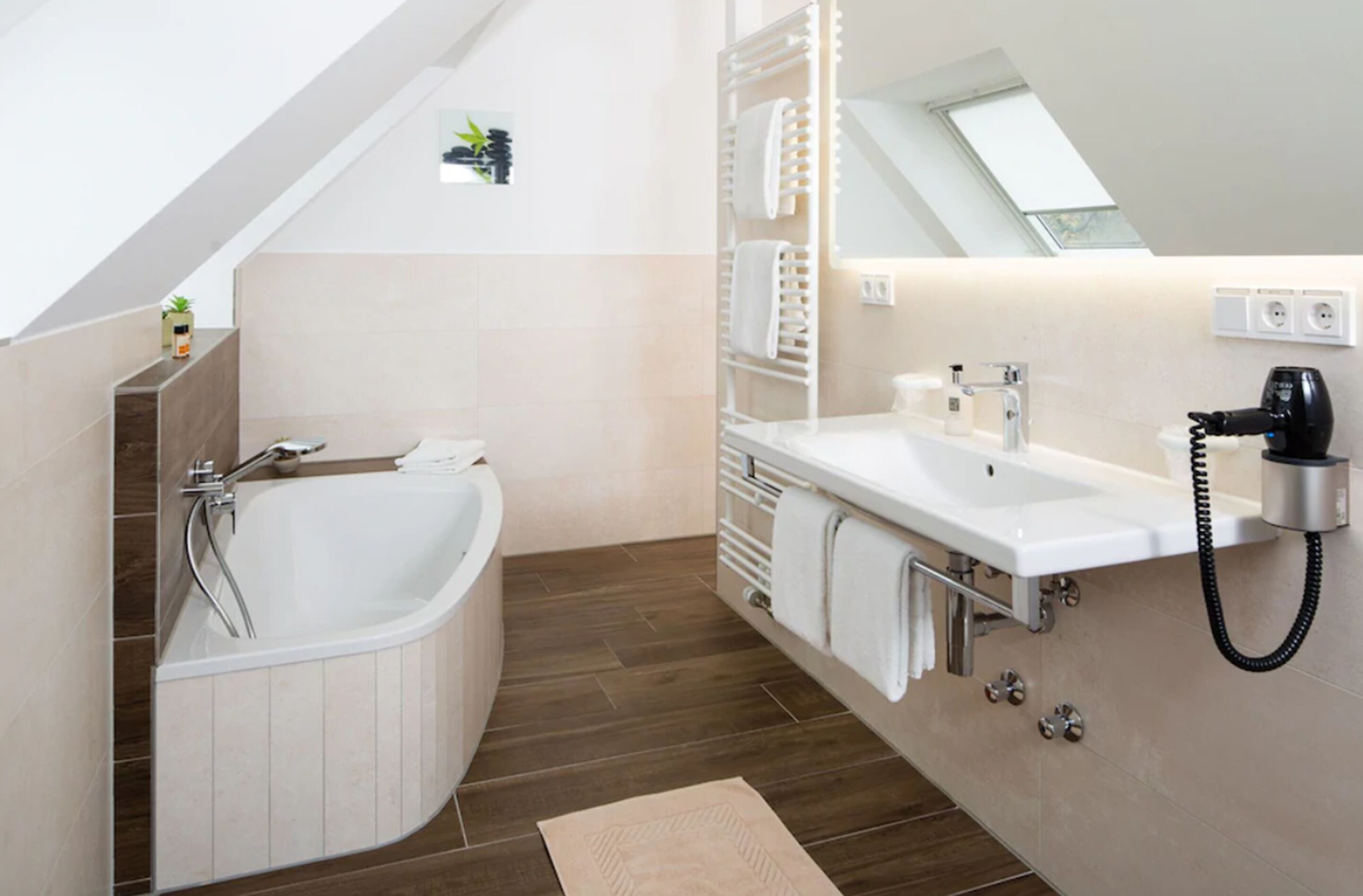 business apartment | bathroom | shower, rainfall showerhead, free toiletries, hair dryer