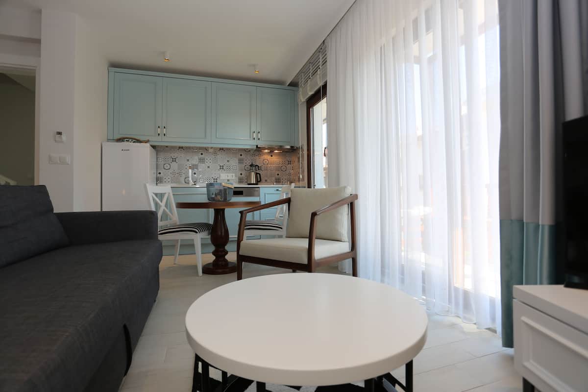 Duplex, 3 Bedrooms, Sea View | Premium bedding, Select Comfort beds, in-room safe, desk