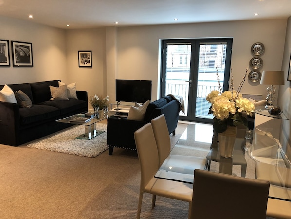 Apartment, 2 Bedrooms | Living area | Flat-screen TV