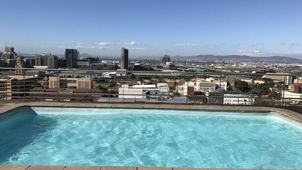 Pool auf dem Dach
