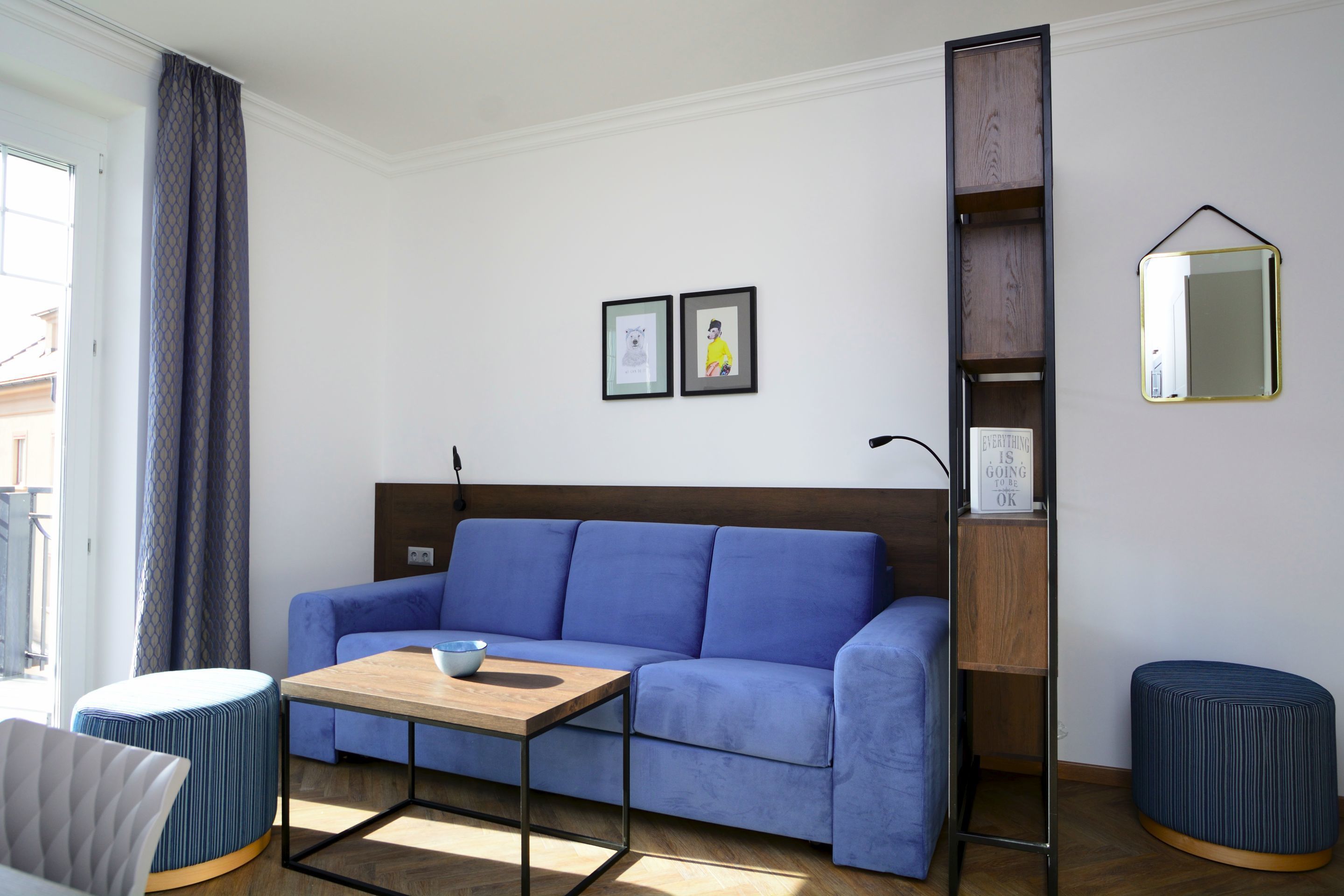 Apartamento Deluxe, 1 cama de matrimonio grande, no fumadores (incl. final cleaning fee 64,00 EUR) | Sala de estar | Una televisión de pantalla plana