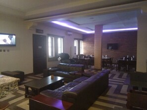 Restaurant - De Gladys Hotel (Enugu)