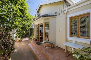 Room - Lemon Tree Lane (Gqeberha (Port Elizabeth))