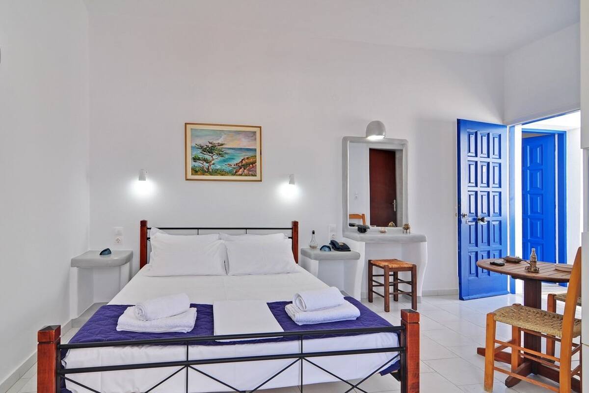 Studio, Kitchenette, Sea View | Desk, soundproofing, iron/ironing board (on request), cribs (free)