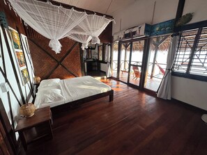 5 habitaciones y caja de seguridad en la habitación