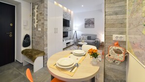 Studio Apartment | In-room dining - PARK Studio Apartment (Zagreb)