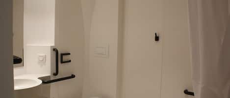 Shower, towels, soap, shampoo