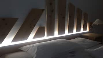 In-room safe, desk, free WiFi, bed sheets