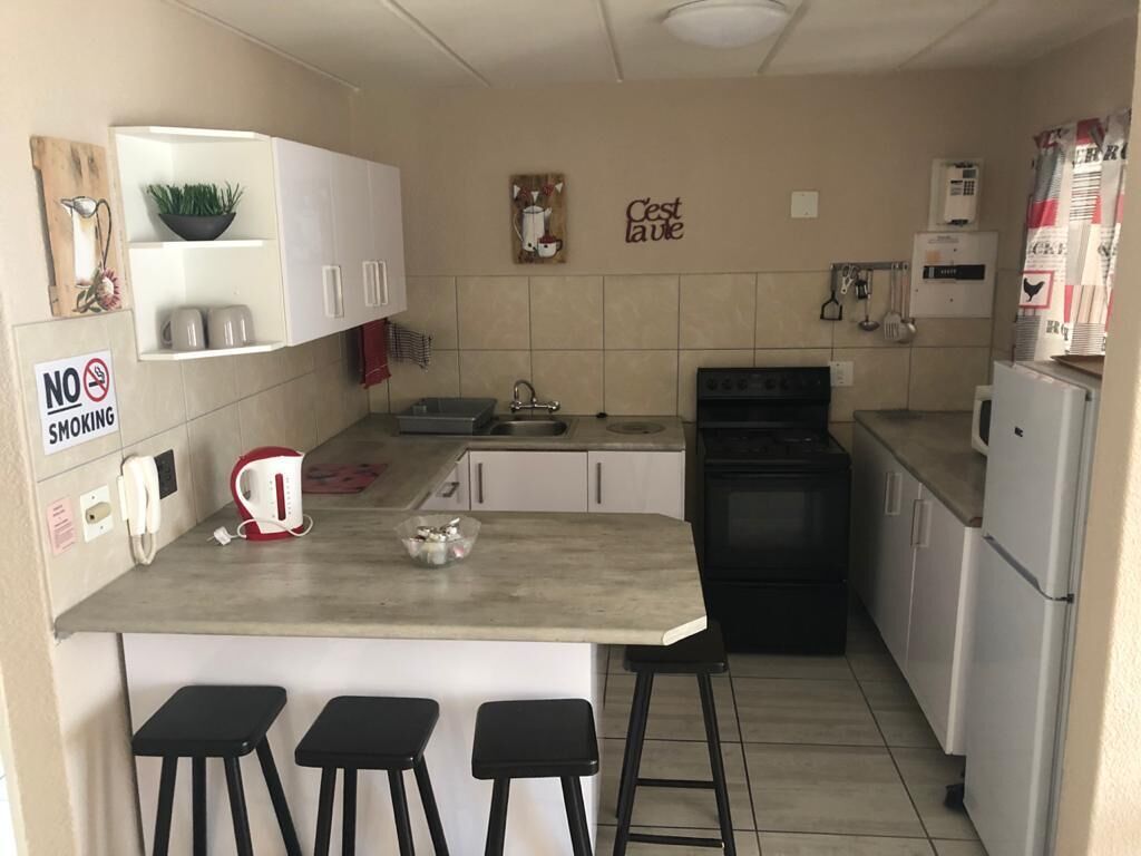 Familienapartment, 2 Schlafzimmer | Eigene Kochnische | Großer Kühlschrank, Mikrowelle, Ofen, Herdplatte