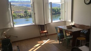 Living room - Casa do Rio (Peso da Régua)