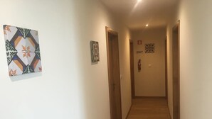 WiFi (free), bed sheets - Casa do Rio (Peso da Régua)