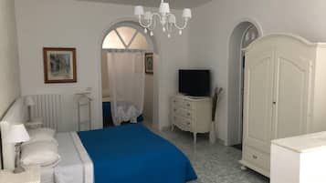 Suite, balcon | Coffres-forts dans les chambres, bureau, chambres insonorisées