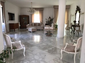 Sitteområde i lobbyen