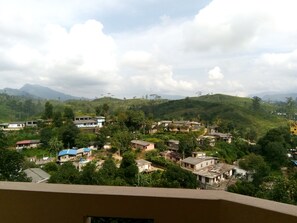 Pemandangan dari hartanah