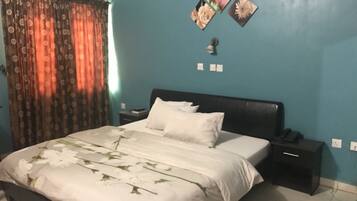 Executive Room | 1 bedroom, desk, free WiFi