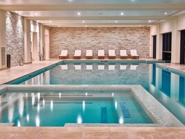 Indoor pool, seasonal outdoor pool, sun loungers