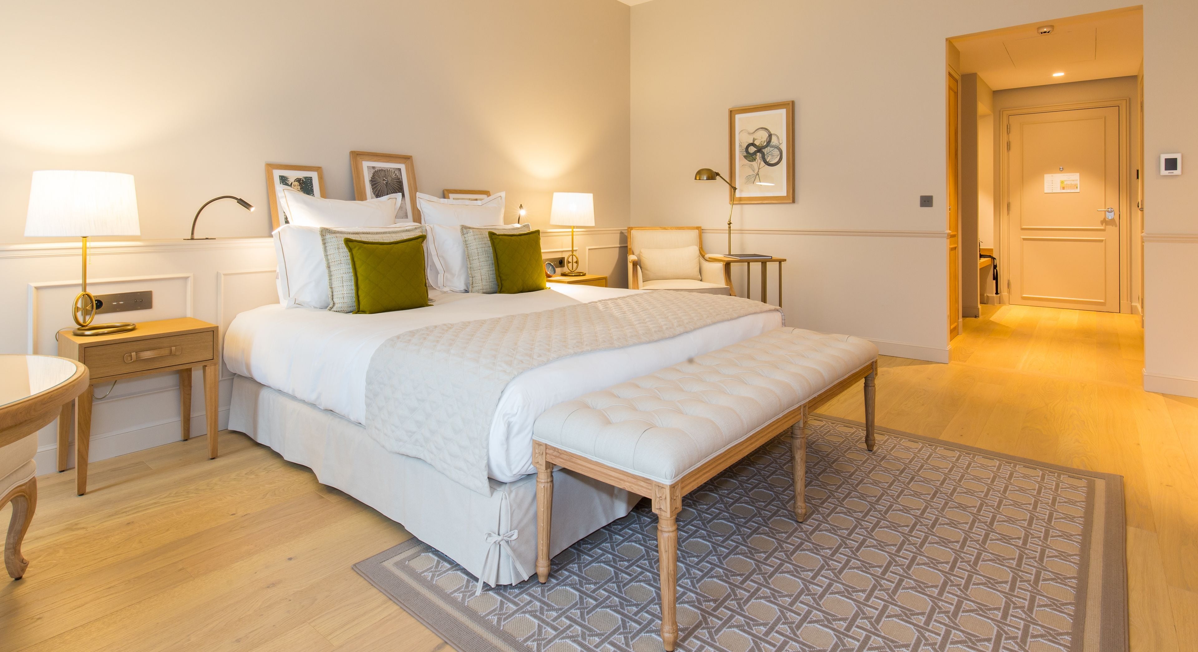 1 bedroom, egyptian cotton sheets, premium bedding, minibar