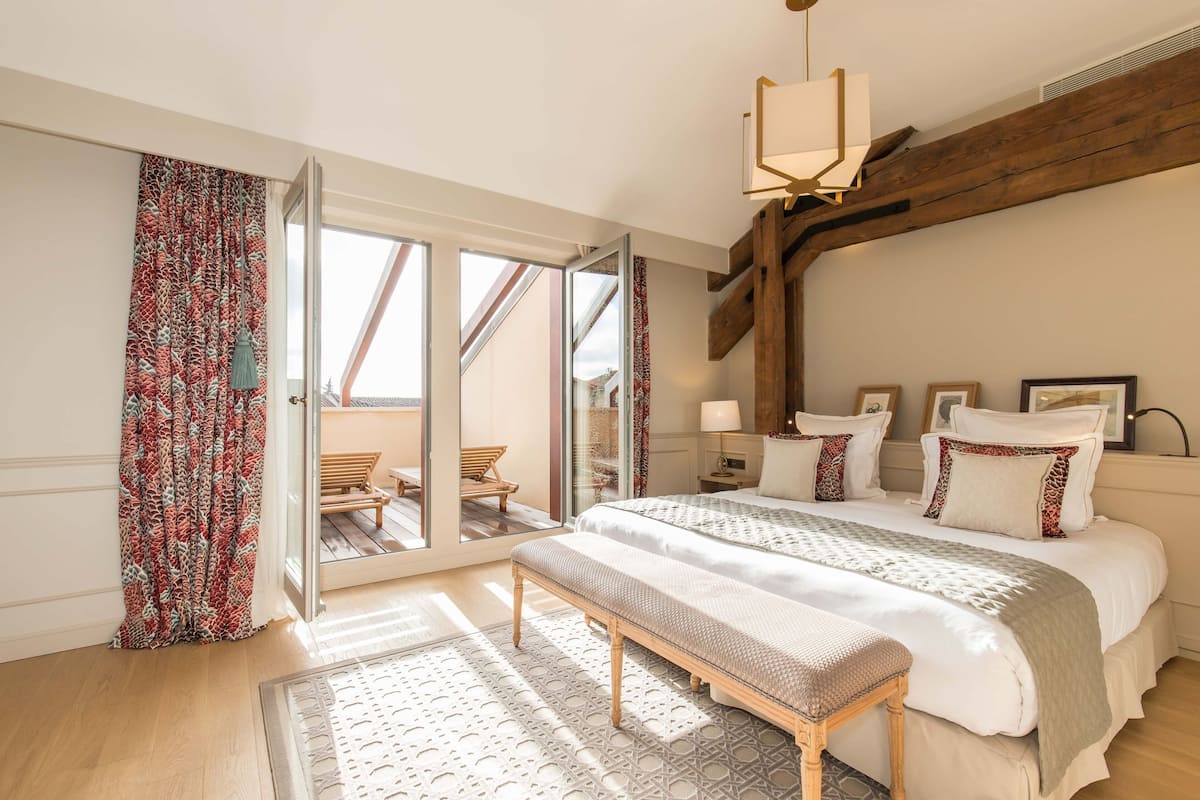 Junior Suite rez-de-jardin ou balcon | 1 chambre, draps en coton égyptien, literie de qualité supérieure