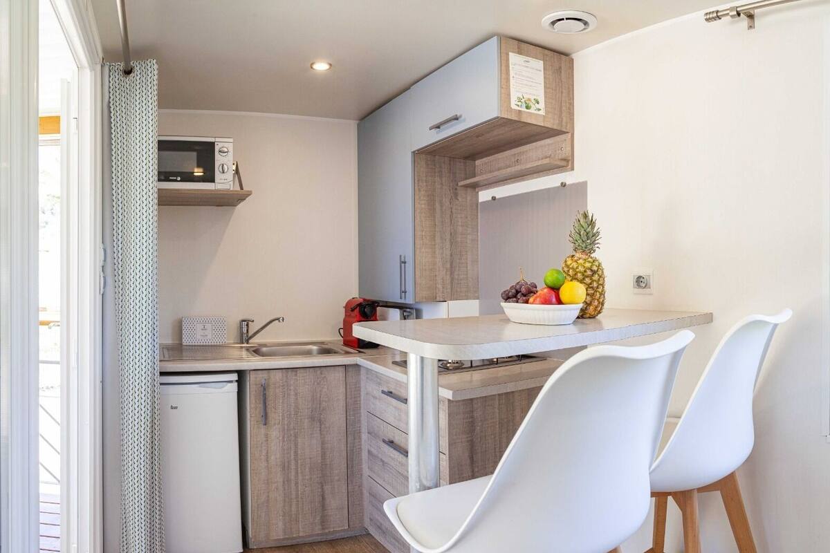 Mobile Home | Espace de travail pour ordinateur portable, Wi-Fi gratuit