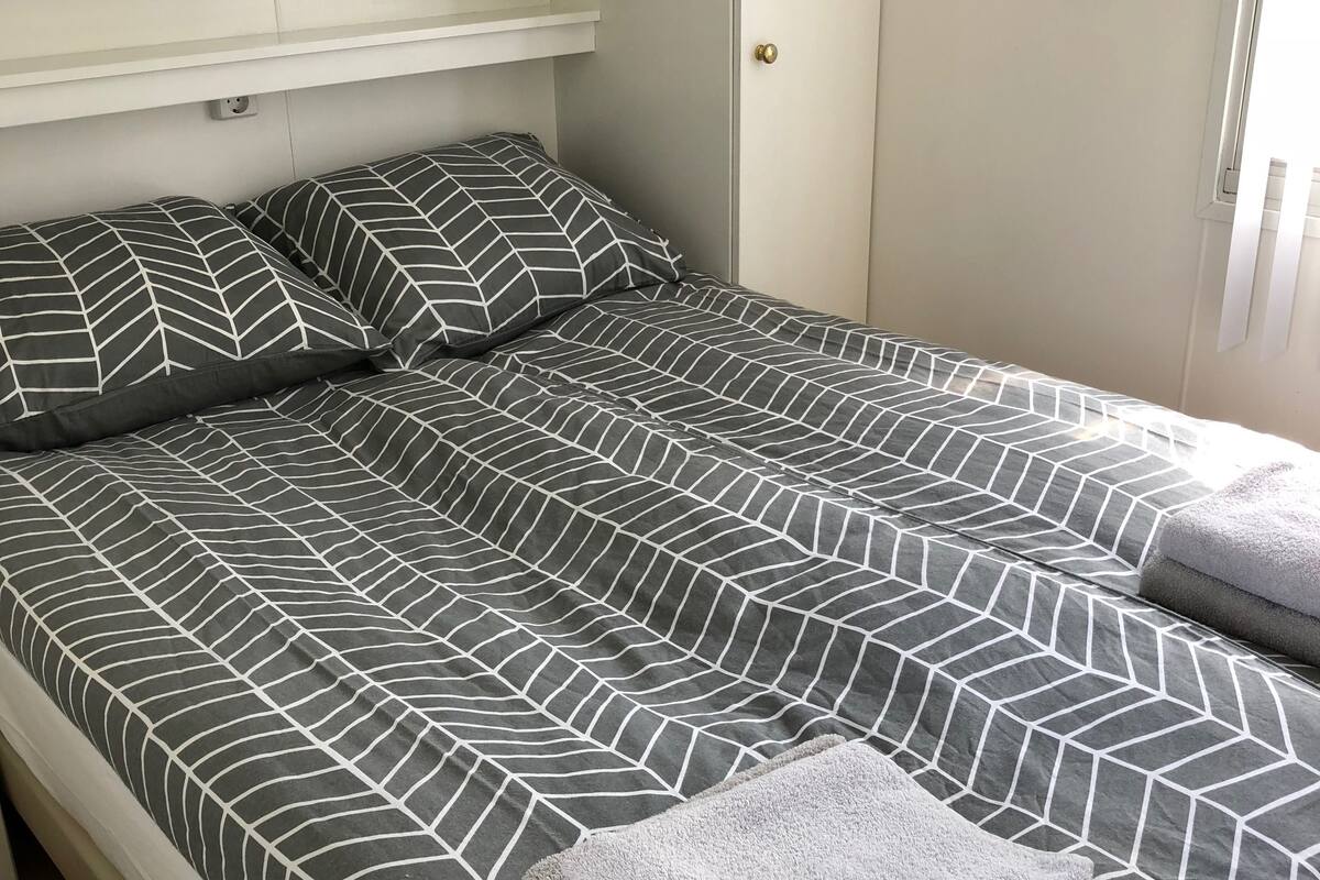 2 habitaciones, ropa de cama de alta calidad y muebles diferentes