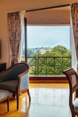 Superior Triple Room | Balcony - Arcadia (Panaji)