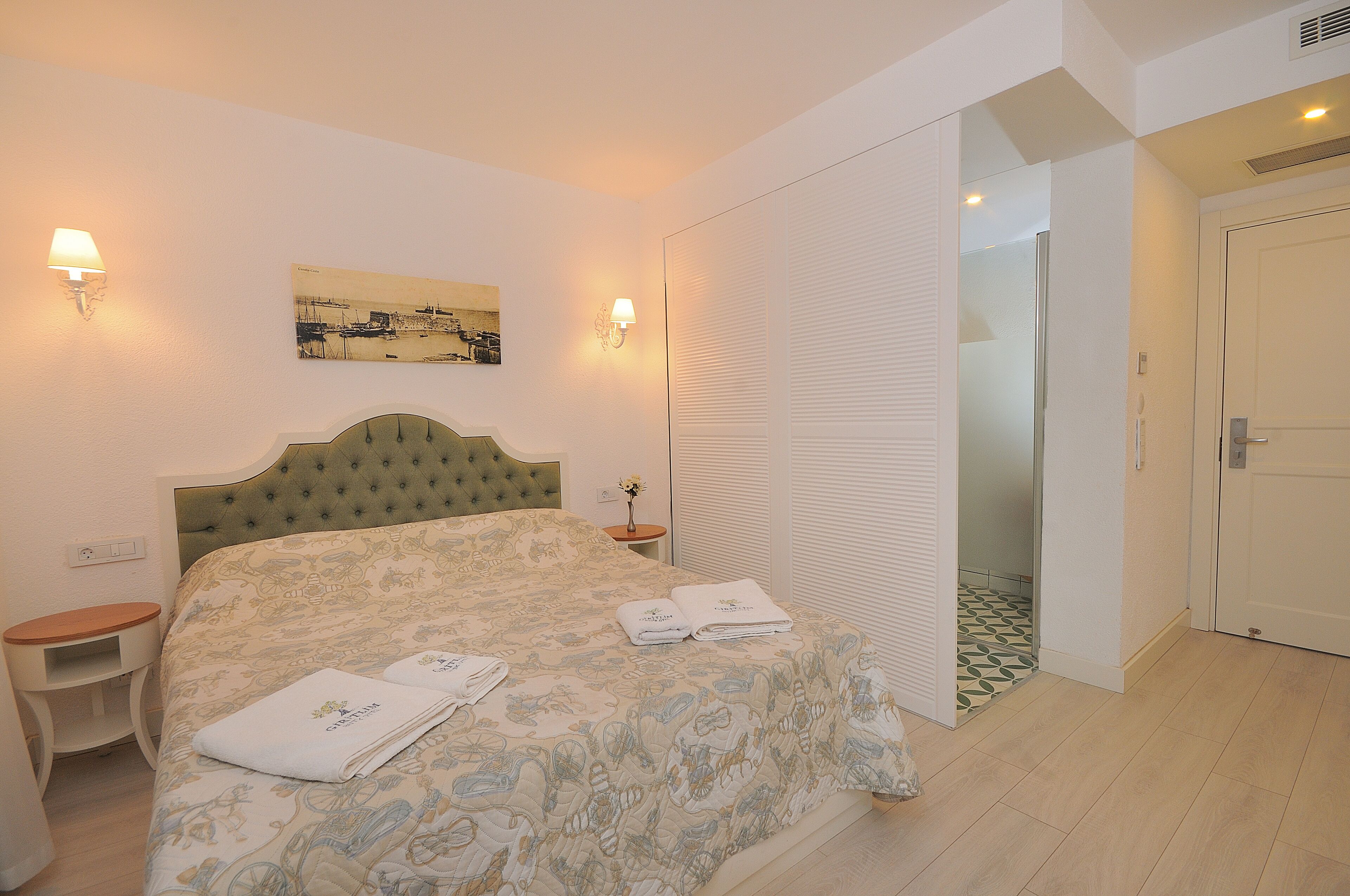 free minibar items, in-room safe, desk, laptop workspace