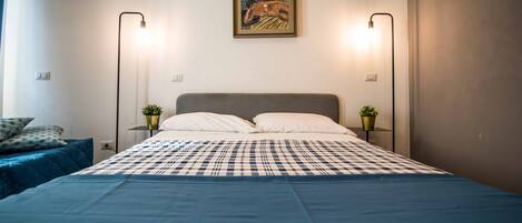 City Double Room, 1 Queen Bed, City View | Individually decorated, individually furnished, desk, blackout drapes