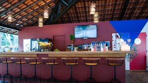 Bar (on property) - Fradissimo Hotel (Angra dos Reis)