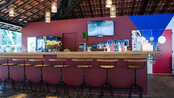 Bar (en la propiedad)